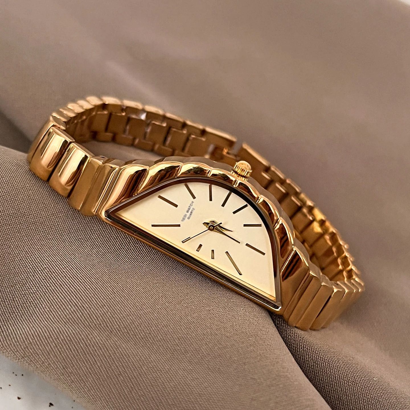 Analog Quartz Watch - YENİ Moda Tasarım Kadın Saatleri Yaratıcı